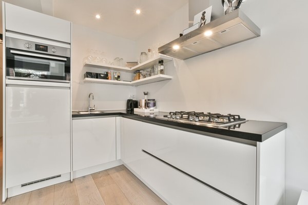 Medium property photo - Da Costastraat 99-2, 1053 ZJ Amsterdam