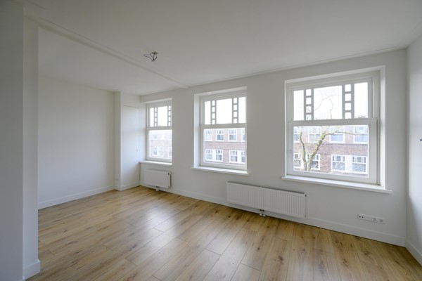 Medium property photo - Van Spilbergenstraat 134-3, 1057 RN Amsterdam