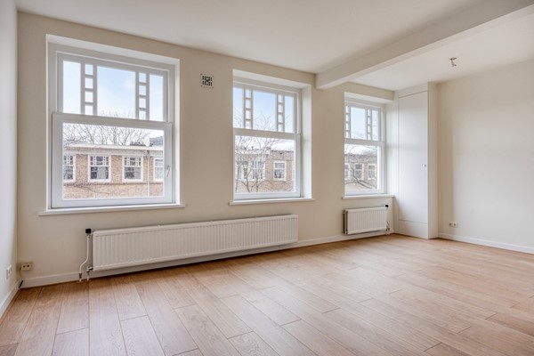 Medium property photo - Van Spilbergenstraat 148-3, 1057 RP Amsterdam