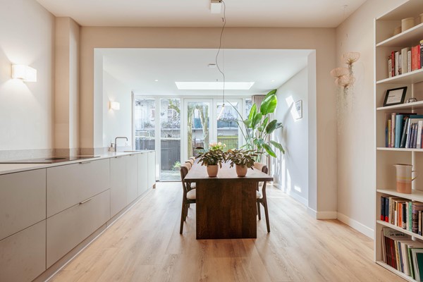 Medium property photo - John Franklinstraat 67H, 1056 SZ Amsterdam