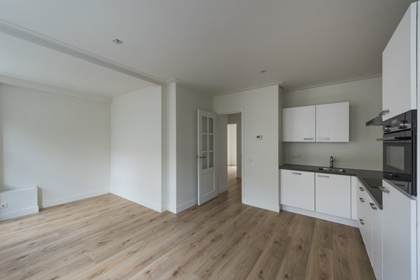 Medium property photo - Van Spilbergenstraat 102-1, 1057 RM Amsterdam