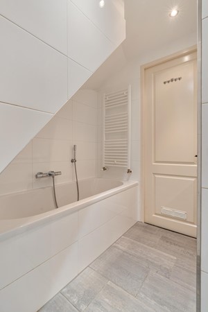 Medium property photo - Van Spilbergenstraat 128H, 1057 RN Amsterdam