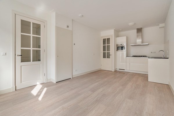Medium property photo - Van Spilbergenstraat 128H, 1057 RN Amsterdam