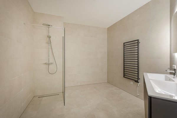 Medium property photo - Mies Van Der Rohestraat 151, 2132 HX Hoofddorp