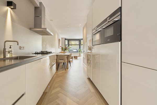 Medium property photo - Orteliuskade 49H, 1057 AJ Amsterdam