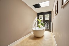 Nieuw in verkoop: Orteliuskade 49H, 1057 AJ Amsterdam