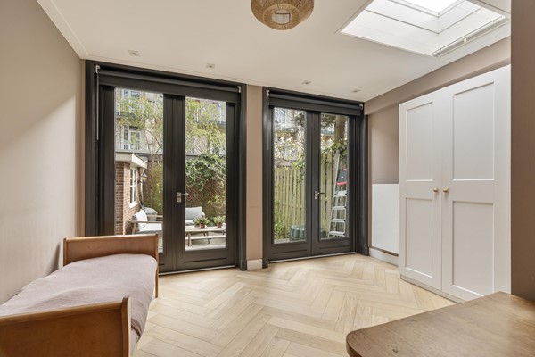 Medium property photo - Orteliuskade 49H, 1057 AJ Amsterdam