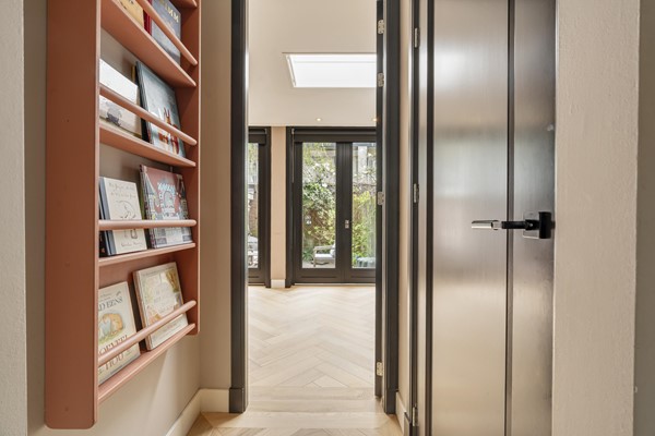 Medium property photo - Orteliuskade 49H, 1057 AJ Amsterdam