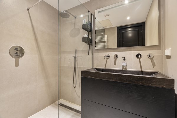 Medium property photo - Orteliuskade 49H, 1057 AJ Amsterdam