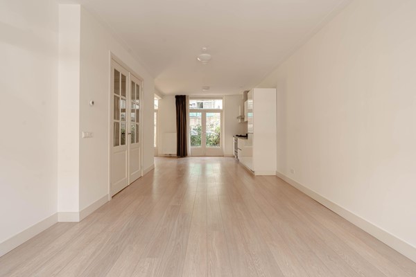 Medium property photo - Van Spilbergenstraat 148H, 1057 RP Amsterdam