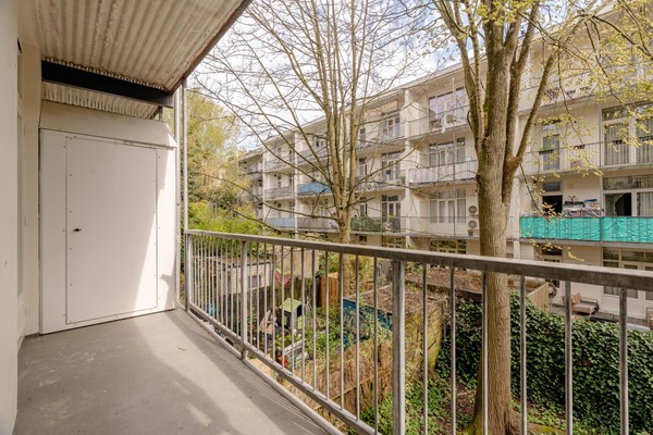 Medium property photo - Van Spilbergenstraat 148H, 1057 RP Amsterdam