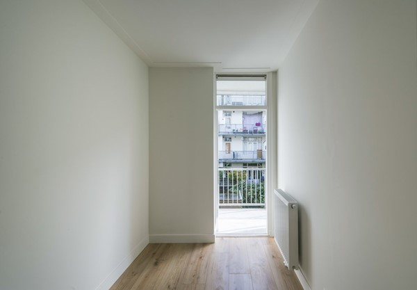 Medium property photo - Van Spilbergenstraat 140-1, 1057 RP Amsterdam