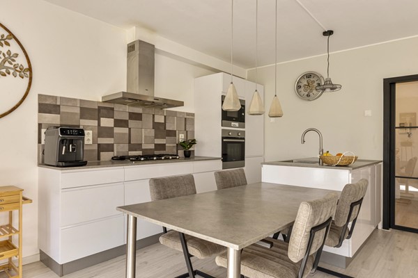 Medium property photo - Nachtwachtlaan 332, 1058 EM Amsterdam