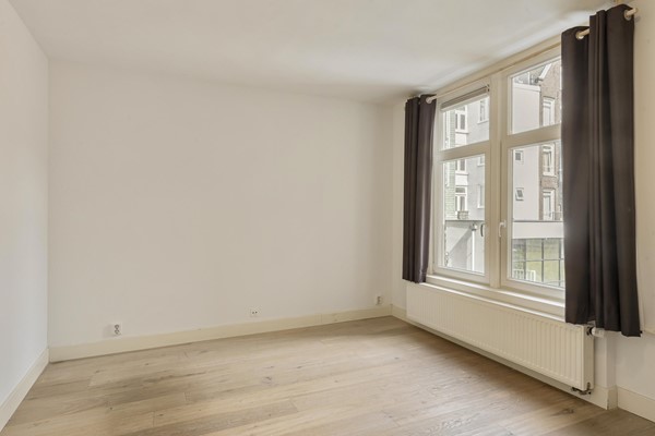 Medium property photo - Ruysdaelkade 113-1, 1072 AN Amsterdam