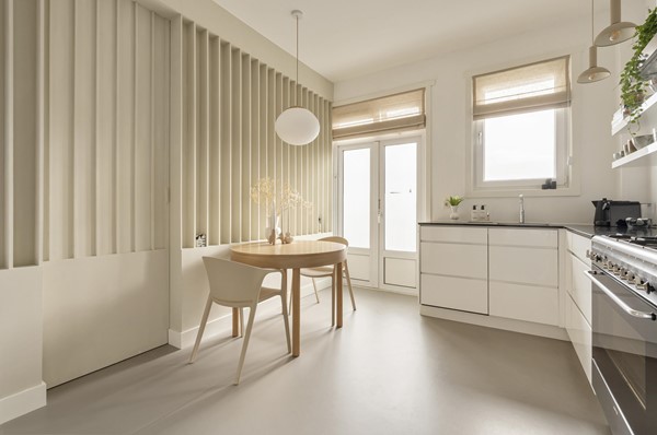 Medium property photo - Jan Evertsenstraat 113-3, 1057 BT Amsterdam