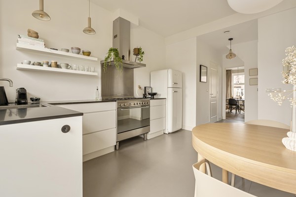 Medium property photo - Jan Evertsenstraat 113-3, 1057 BT Amsterdam