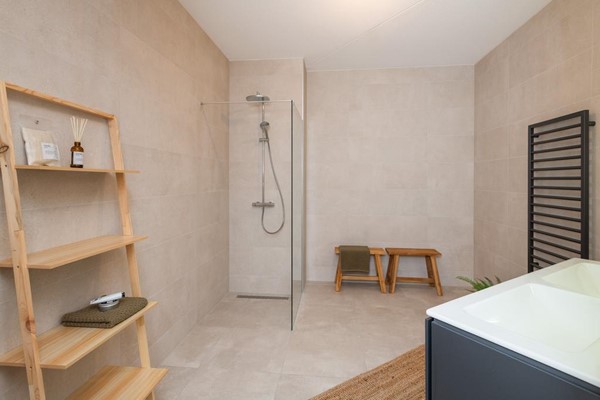 Medium property photo - Mies Van Der Rohestraat 127, 2132 HX Hoofddorp