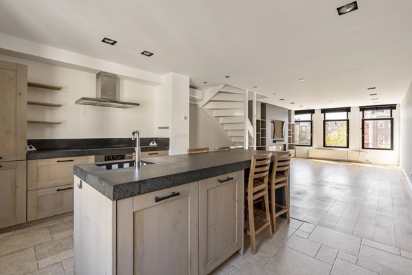 Medium property photo - Ruysdaelkade 113-2, 1072 AN Amsterdam