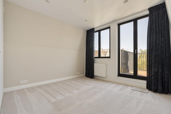 Medium property photo - Ruysdaelkade 113-2, 1072 AN Amsterdam