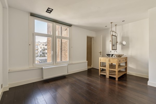 Medium property photo - Ruysdaelkade 113-2, 1072 AN Amsterdam