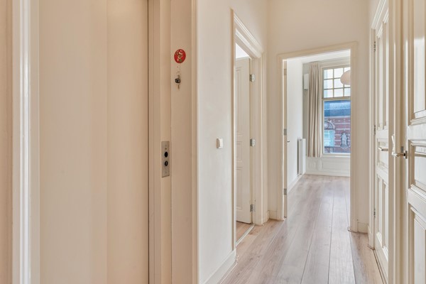 Medium property photo - Paulus Potterstraat 40-3, 1071 DB Amsterdam