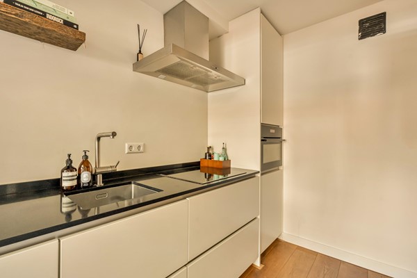Medium property photo - Bankastraat 52D, 1094 EG Amsterdam