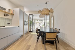 Onder bod: Reinier Claeszenstraat 68H, 1056 WP Amsterdam