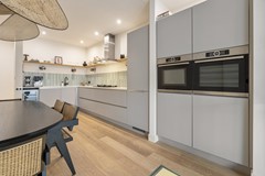 Onder bod: Reinier Claeszenstraat 68H, 1056 WP Amsterdam