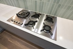 Onder bod: Reinier Claeszenstraat 68H, 1056 WP Amsterdam