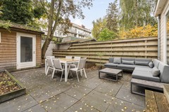 Onder bod: Reinier Claeszenstraat 68H, 1056 WP Amsterdam