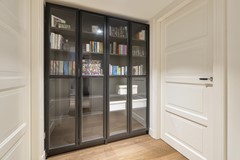 Onder bod: Reinier Claeszenstraat 68H, 1056 WP Amsterdam