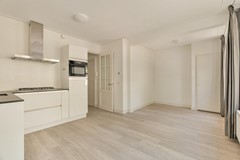 Verhuurd onder voorbehoud: Van Spilbergenstraat 136-1, 1057 RN Amsterdam