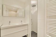Verhuurd onder voorbehoud: Van Spilbergenstraat 136-1, 1057 RN Amsterdam