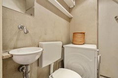 New for sale: Warmondstraat 77-2, 1058 KS Amsterdam