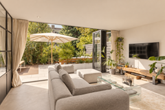 Under offer: Chasséstraat 15H, 1057HW Amsterdam