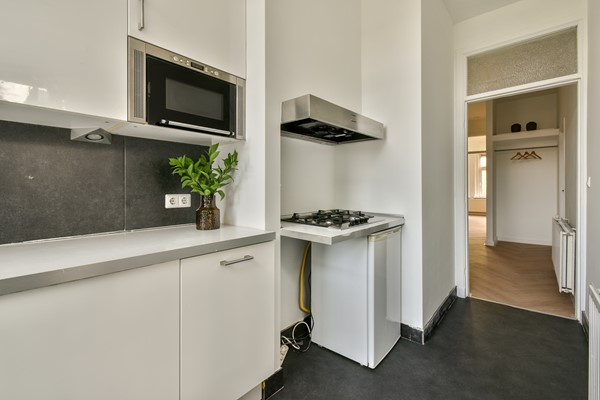 Medium property photo - Merwedestraat 13, 2515 TP Den Haag