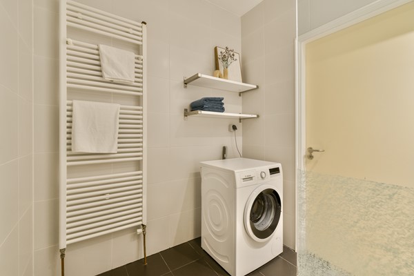 Medium property photo - Merwedestraat 13, 2515 TP Den Haag