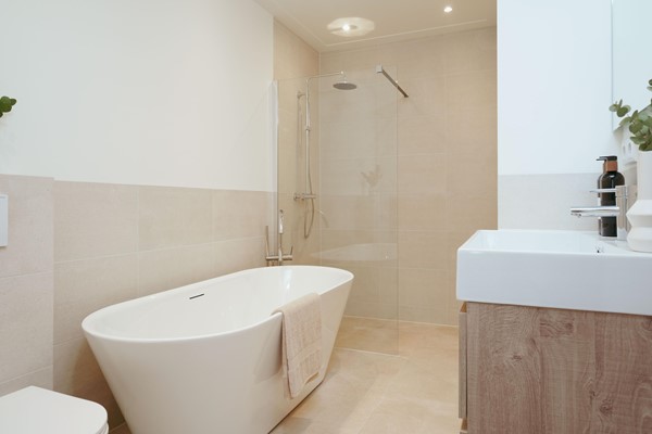 Medium property photo - Eemsstraat 30H, 1079 TH Amsterdam