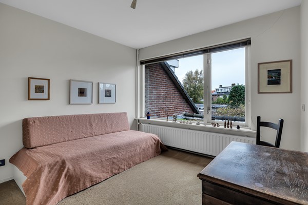 Medium property photo - Van Limburg Stirumlaan 11, 1411 BM Naarden