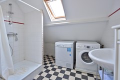 Sold subject to conditions: Juliana van Stolberglaan 74, 1412 BJ Naarden