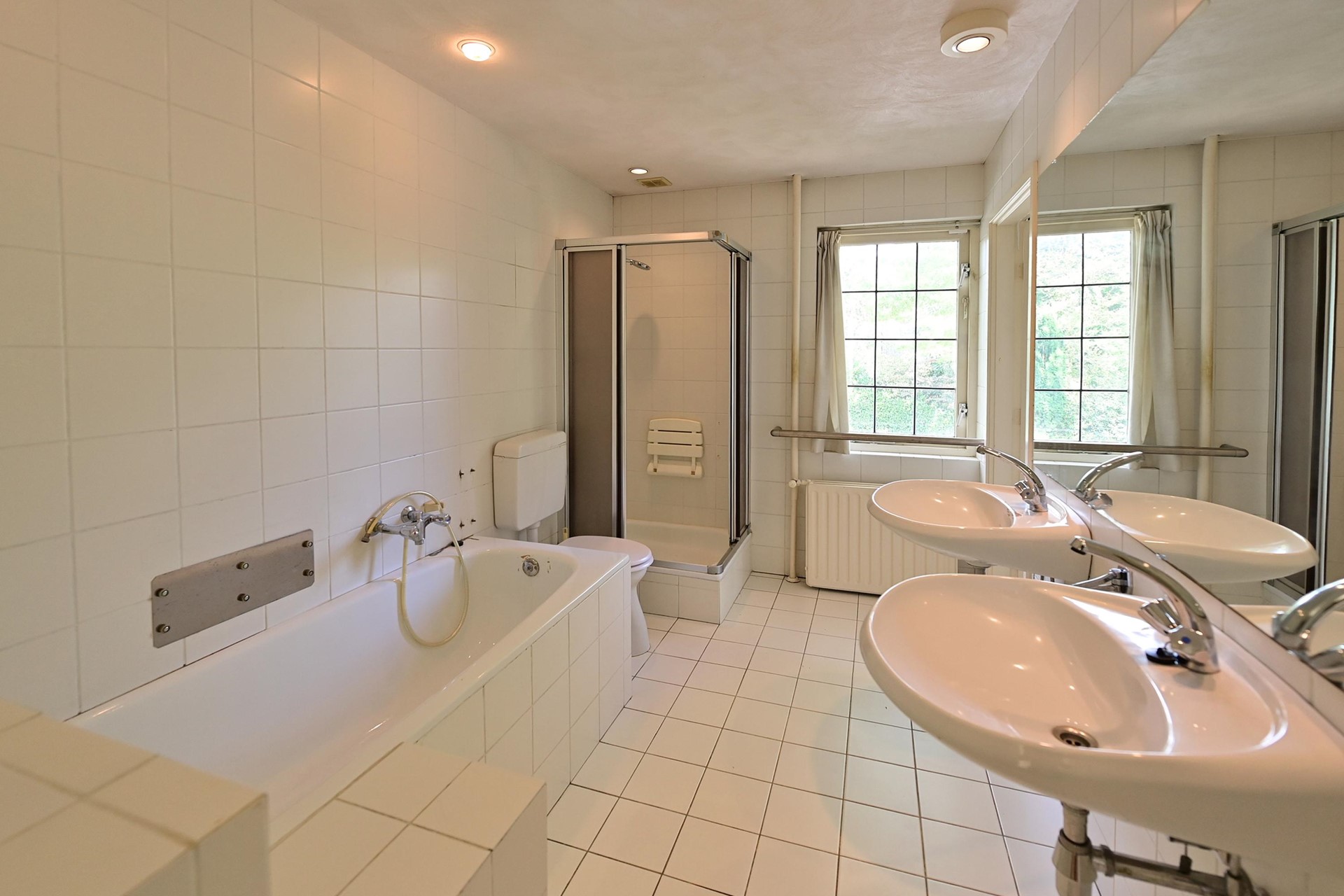 Hoekwoning te koop: Van Ostadelaan 26, Naarden