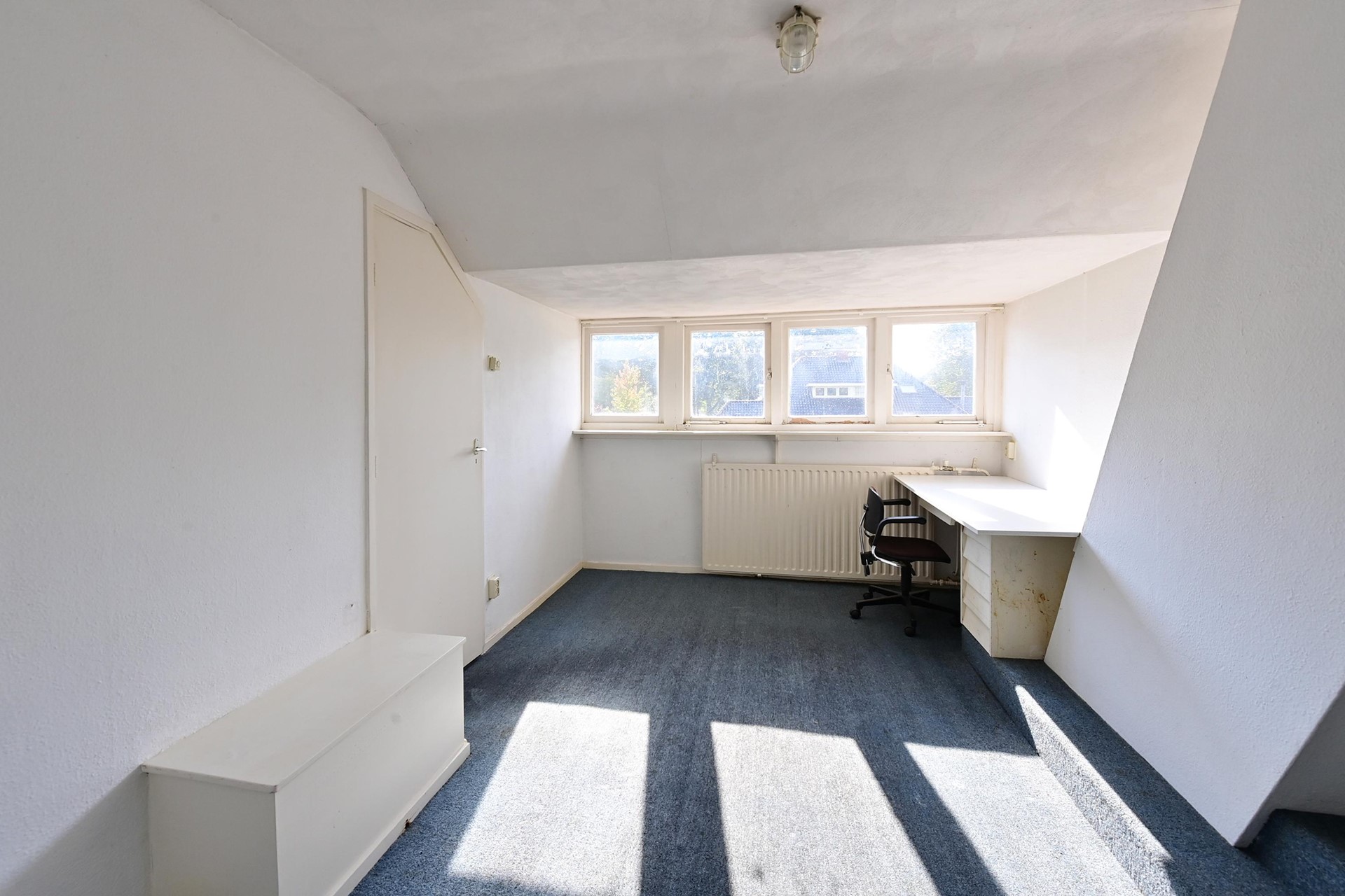 Hoekwoning te koop: Van Ostadelaan 26, Naarden