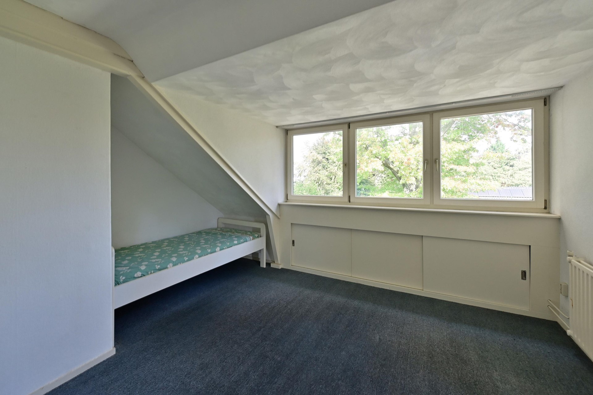 Hoekwoning te koop: Van Ostadelaan 26, Naarden