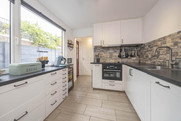 Medium property photo - Deken Botsstraat 6, 5046 KB Tilburg