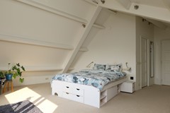 slaapkamer achter 2.JPG