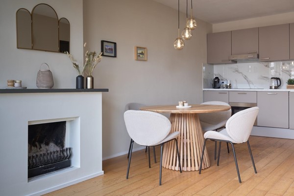 Medium property photo - Albert Cuypstraat 143-3, 1072 CS Amsterdam