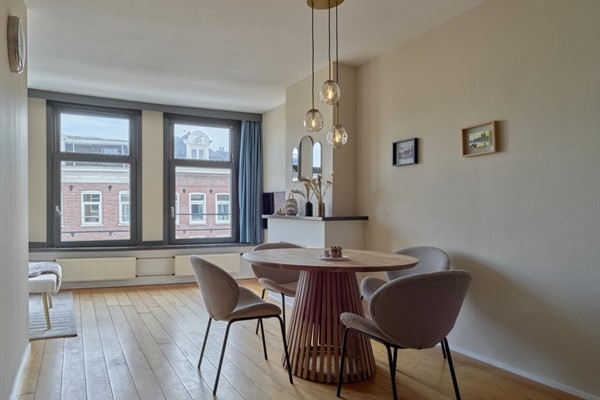 Medium property photo - Albert Cuypstraat 143-3, 1072 CS Amsterdam