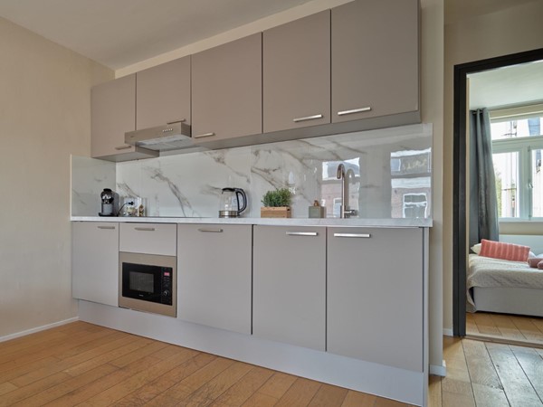 Medium property photo - Albert Cuypstraat 143-3, 1072 CS Amsterdam