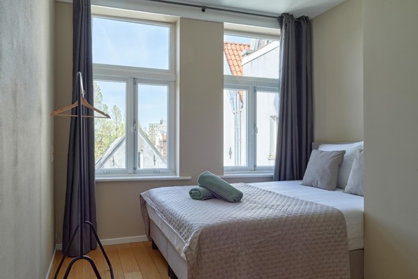 Medium property photo - Albert Cuypstraat 143-3, 1072 CS Amsterdam