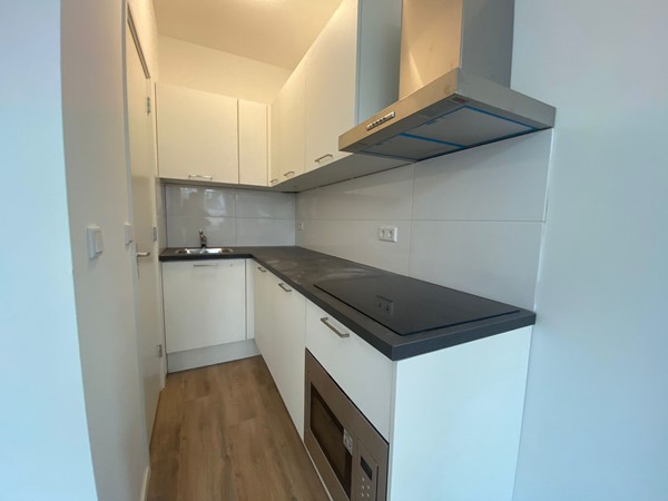 Medium property photo - Oosterhamrikkade 96B, 9714 BJ Groningen